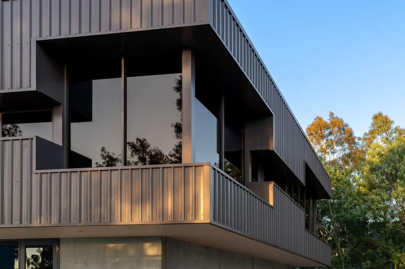 Warehouse & Office Complex — photo 1